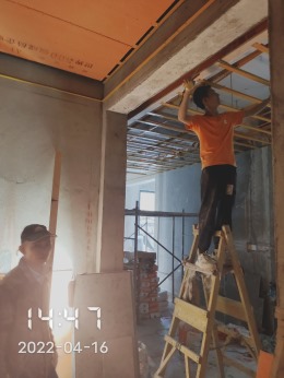 比华利 项目经理柯美元