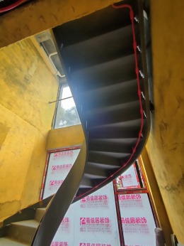 海口易佳居别墅装修实景工地